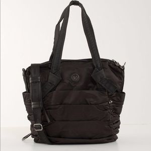 Lululemon athletica multipocket bag